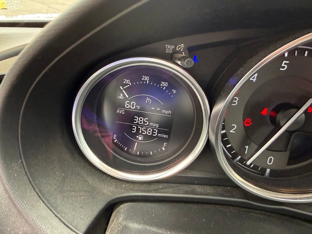 Used 2016 MAZDA MX-5 Miata Club image 6