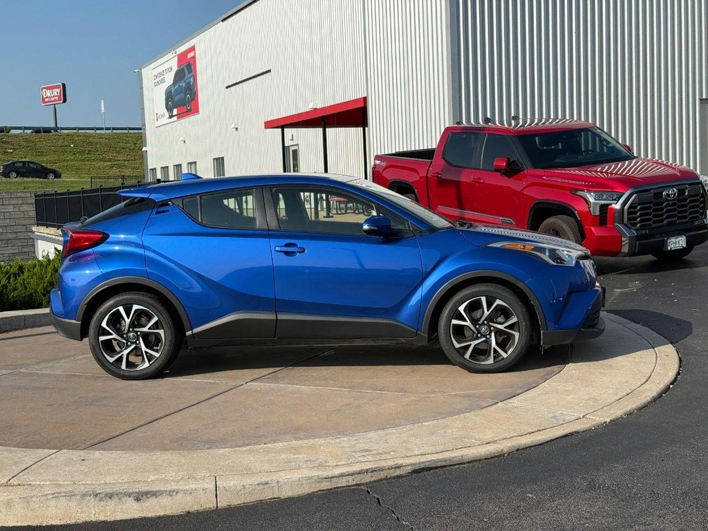 Certified 2019 Toyota C-HR XLE FWD image 2