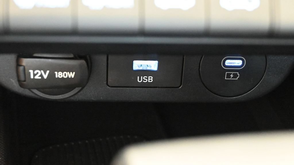 Certified 2025 Hyundai Elantra Sport FWD image 34