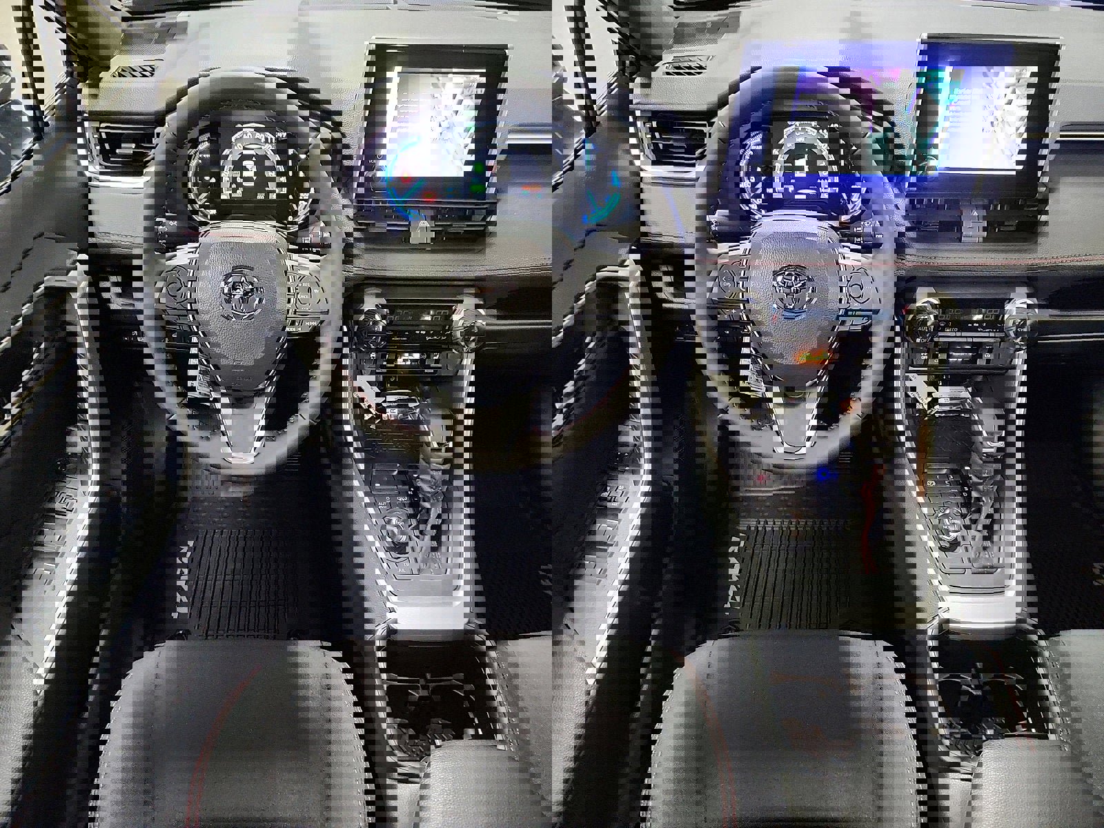 New 2025 Toyota RAV4 SE image 7