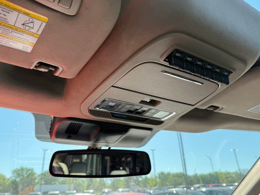 Used 2025 Ford F250 Platinum w/ Platinum Plus Package image 20