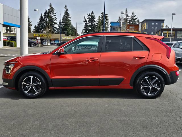 Certified 2023 Kia Niro EX FWD image 2