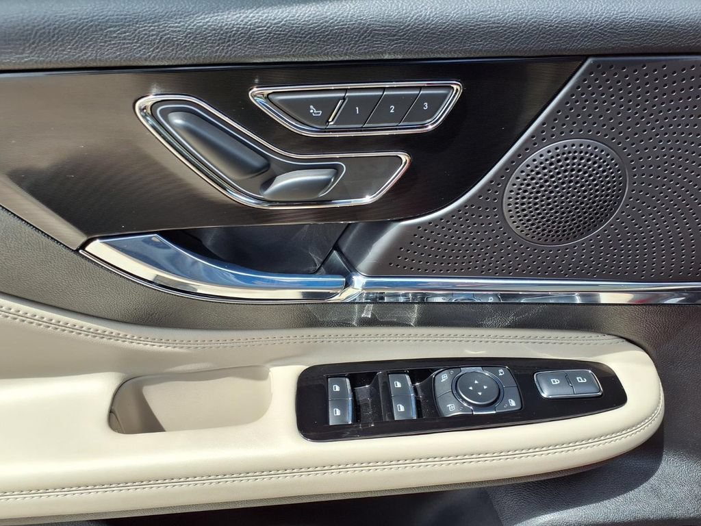 Used 2026 Lincoln Corsair Premiere FWD image 23