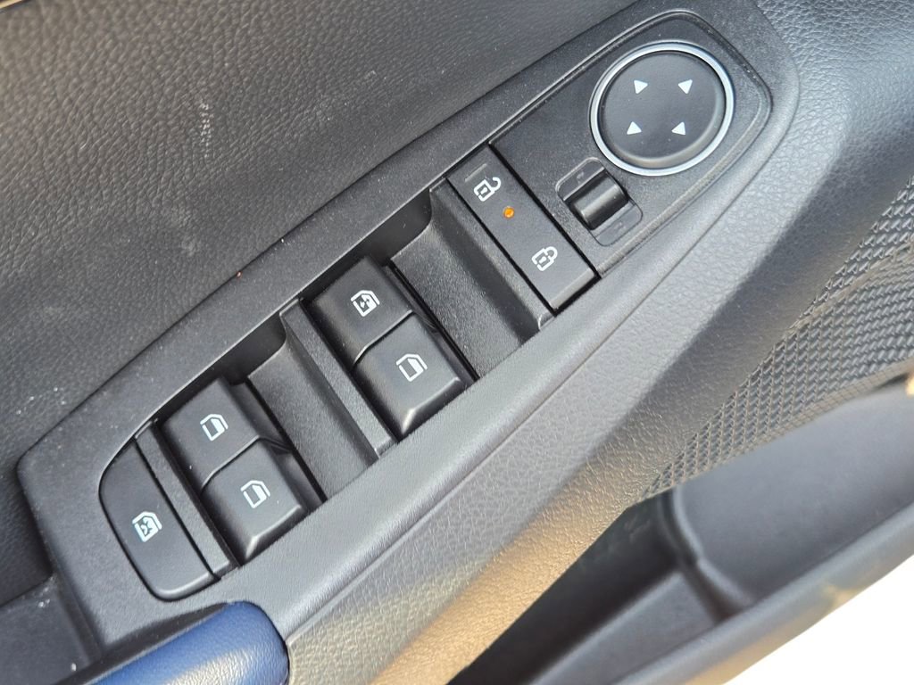 Certified 2025 Kia Seltos S FWD image 16