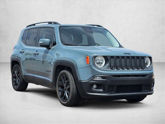 Used 2017 Jeep Renegade Altitude FWD image 3