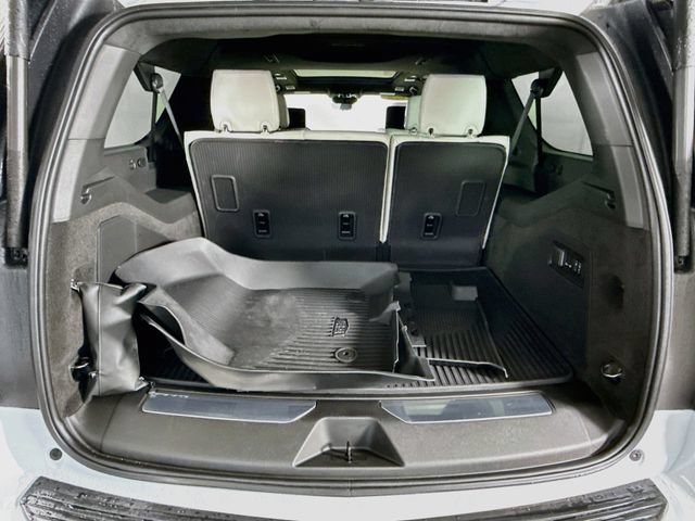 Used 2026 Cadillac Escalade ESV Platinum Sport w/ LPO, Floor Liner Package AWD/4WD image 29
