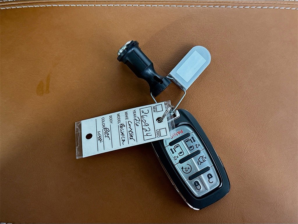 New 2026 Chrysler Pacifica Pinnacle image 20