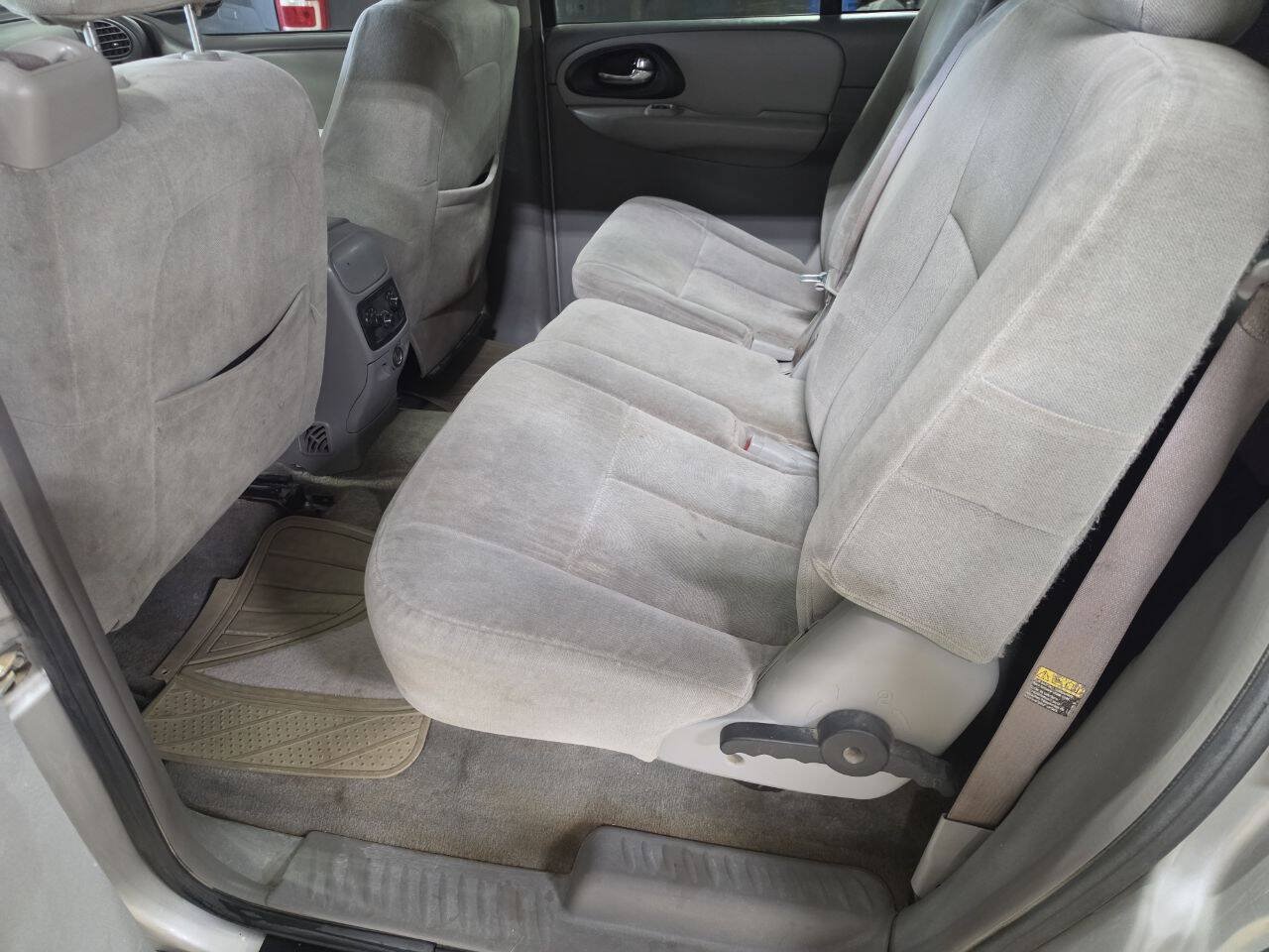 Used 2005 Chevrolet TrailBlazer EXT 4WD w/ LS Preferred Equipment Group image 23