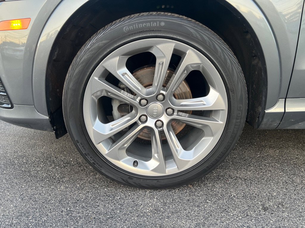 Used 2017 Audi Q3 2.0T Prestige image 40