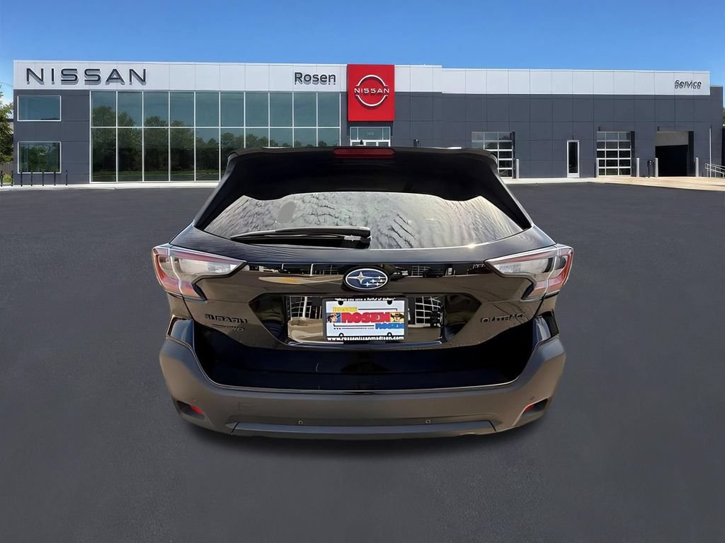 Used 2025 Subaru Outback Onyx Edition AWD/4WD image 32