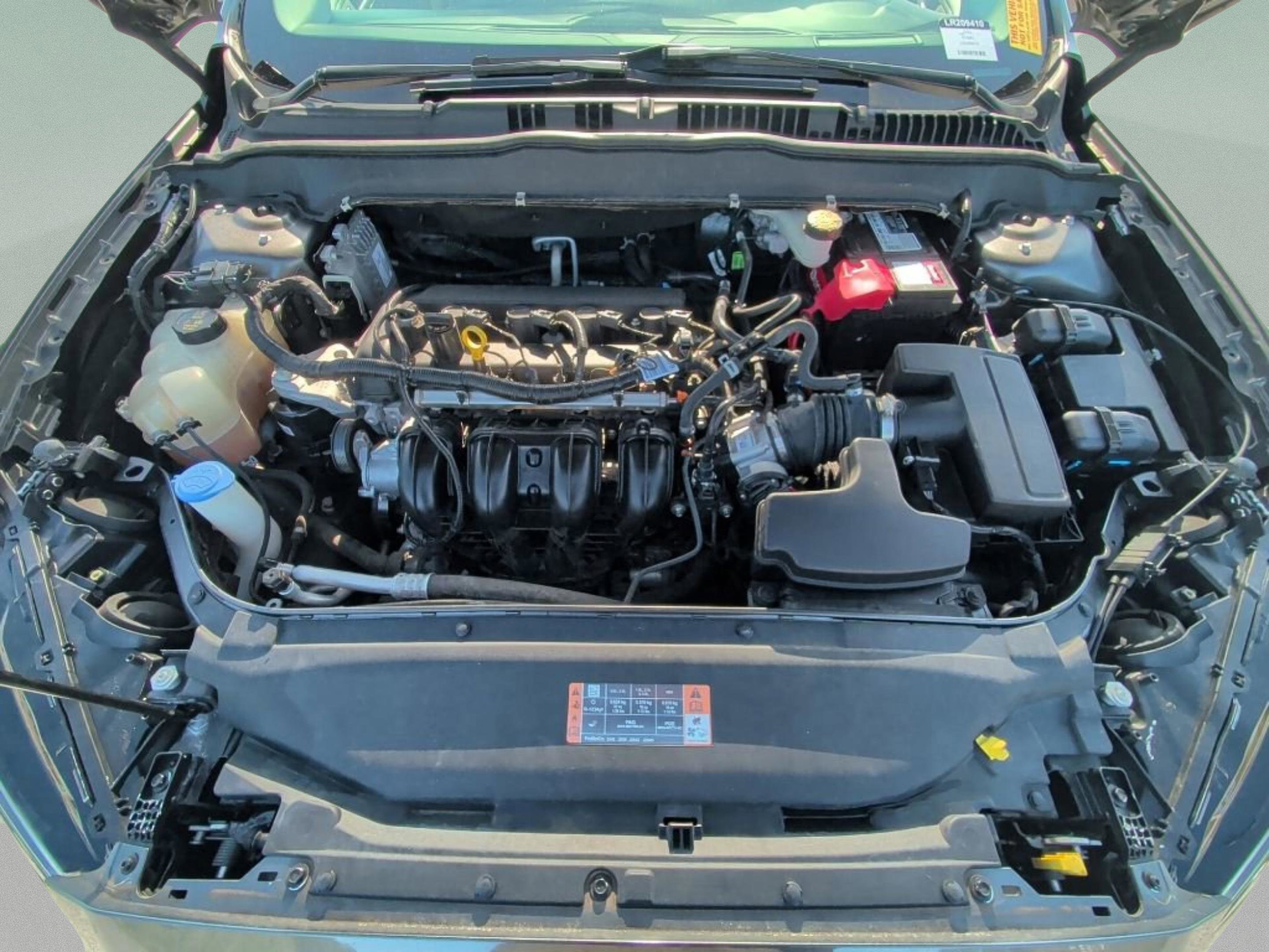 Used 2020 Ford Fusion SE image 10