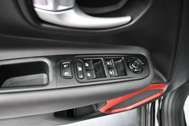 Used 2023 Jeep Renegade Trailhawk AWD/4WD image 10