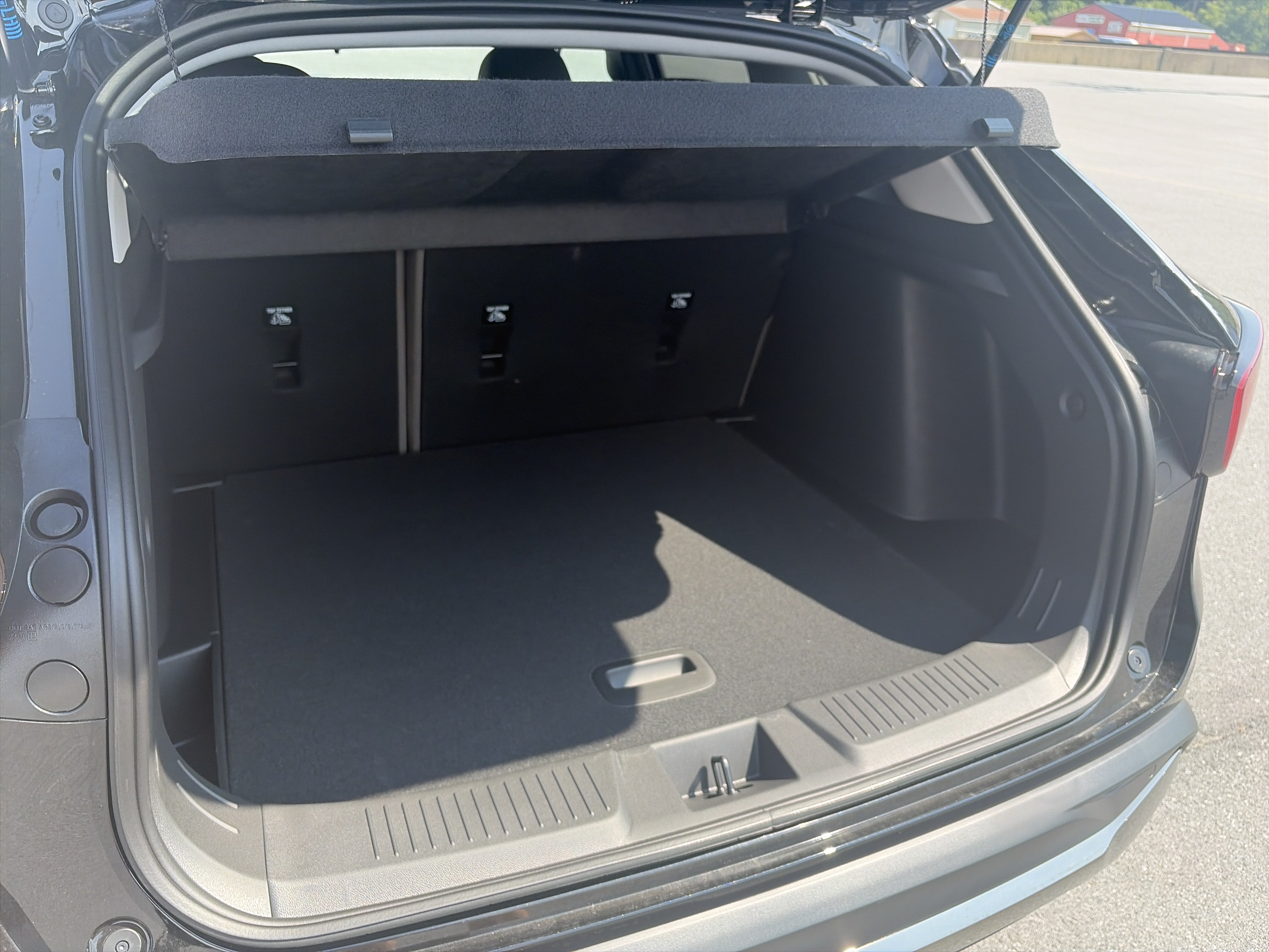 New 2026 Chevrolet Trax ACTIV w/ Driver Confidence Package FWD image 8