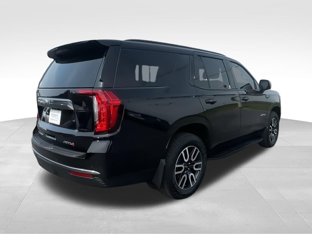 Used 2024 GMC Yukon AT4 w/ Technology Package AWD/4WD image 8