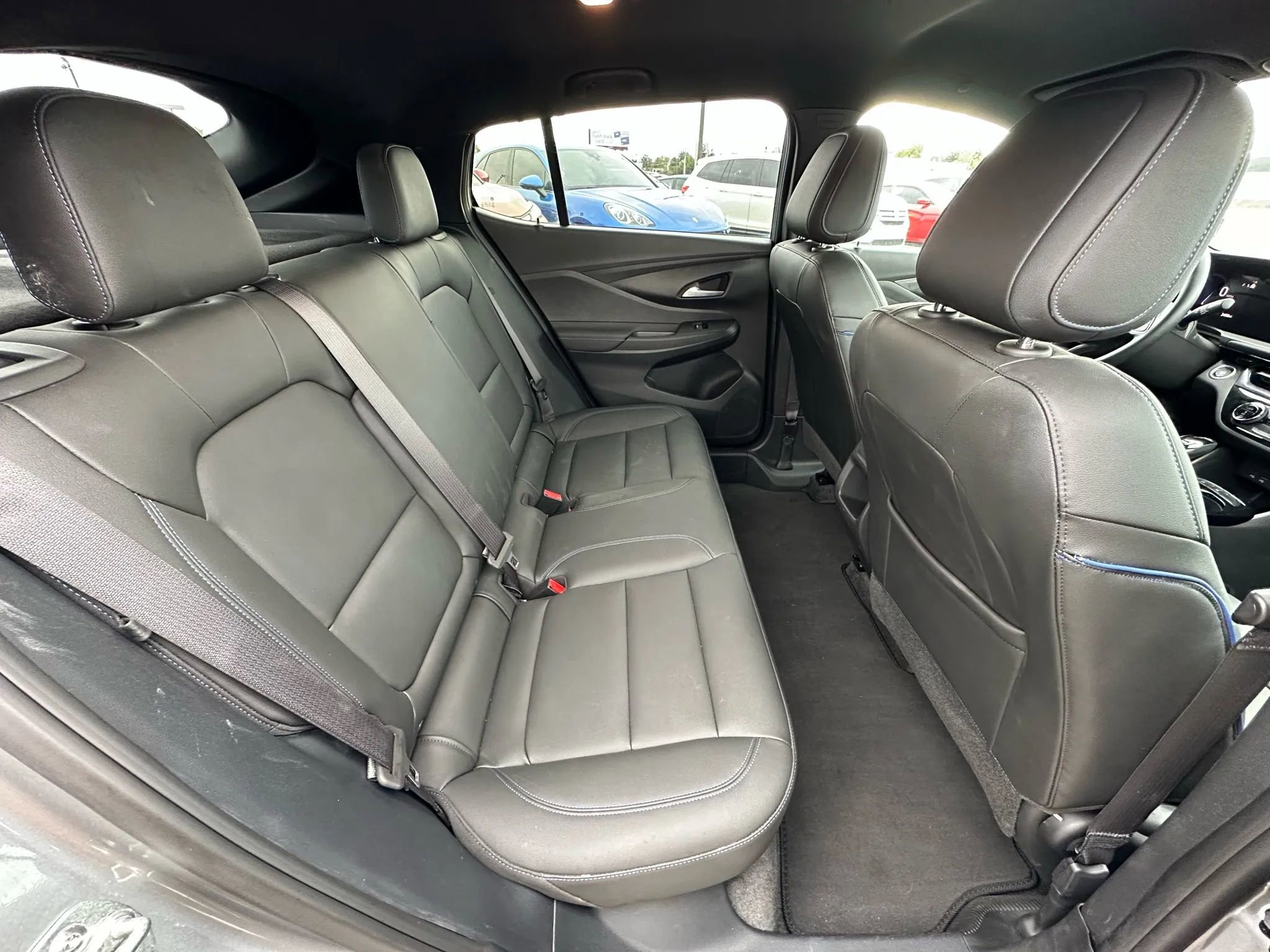 Used 2025 Buick Envista Sport Touring image 14