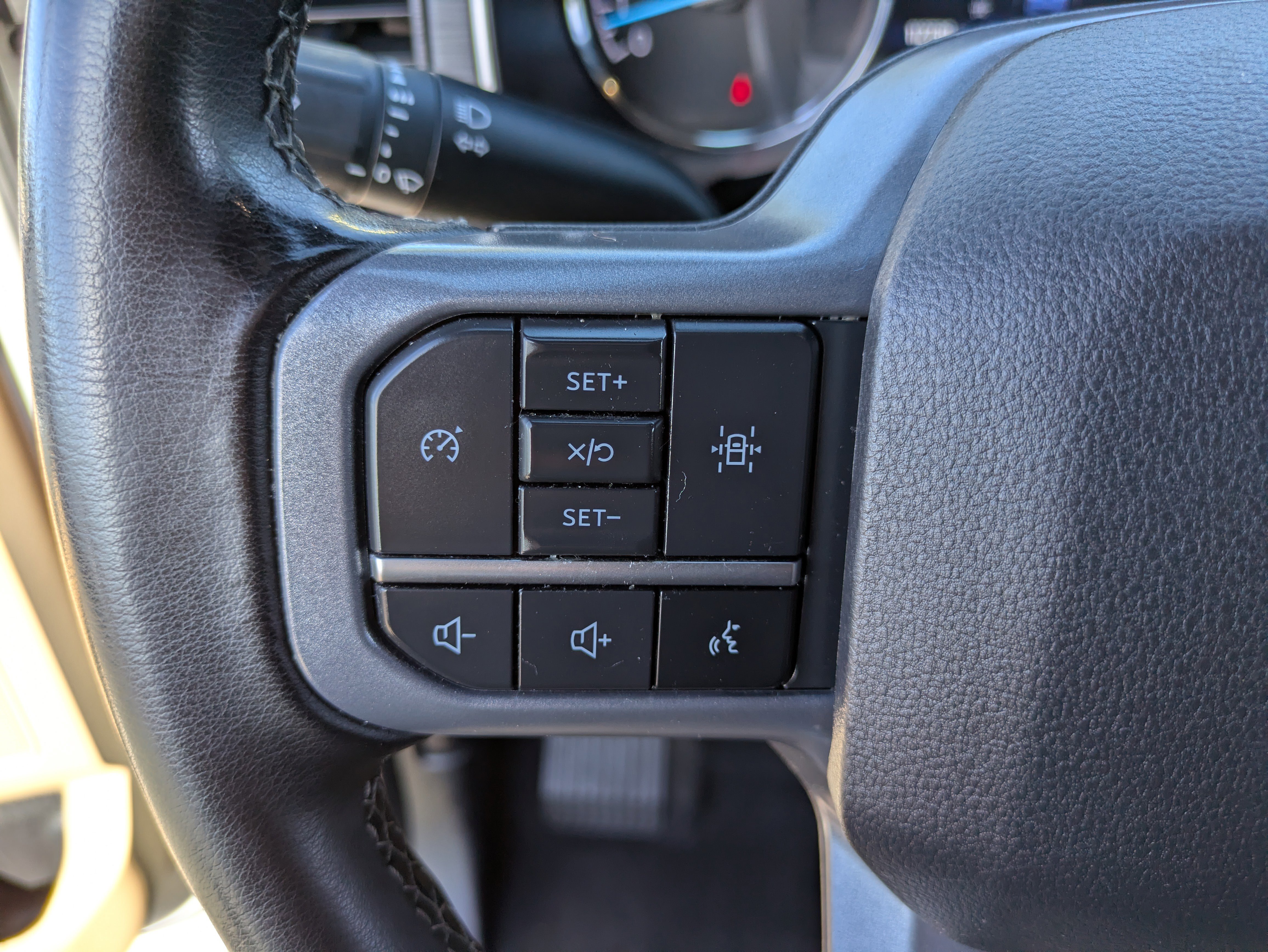 Used 2023 Ford F150 XLT w/ Equipment Group 301A Mid image 26