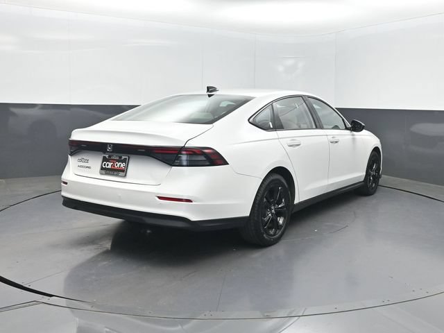 Used 2025 Honda Accord SE image 32