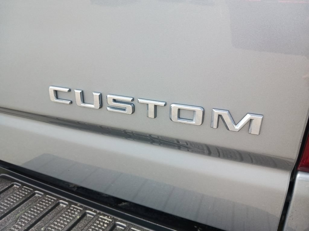 Used 2024 Chevrolet Silverado 2500 Custom w/ Custom Value Package AWD/4WD image 30