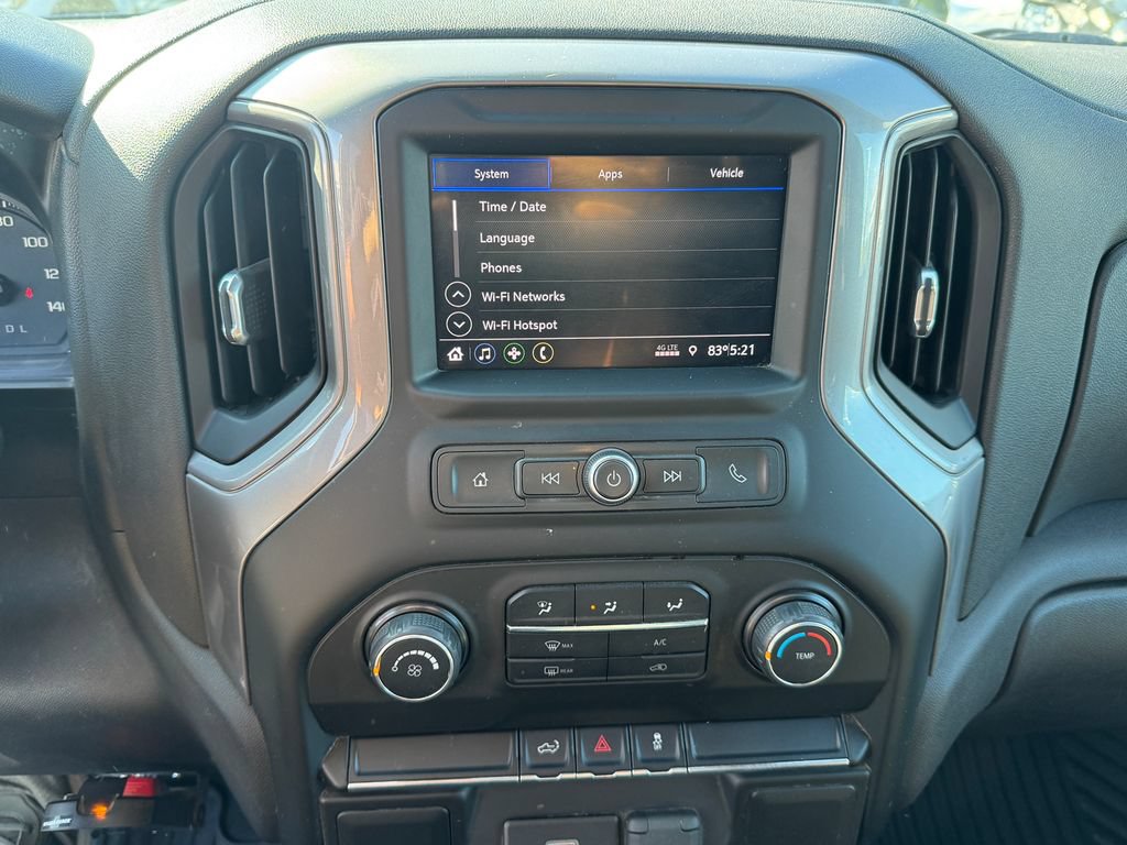 Used 2020 Chevrolet Silverado 1500 Custom w/ Custom Value Package AWD/4WD image 17