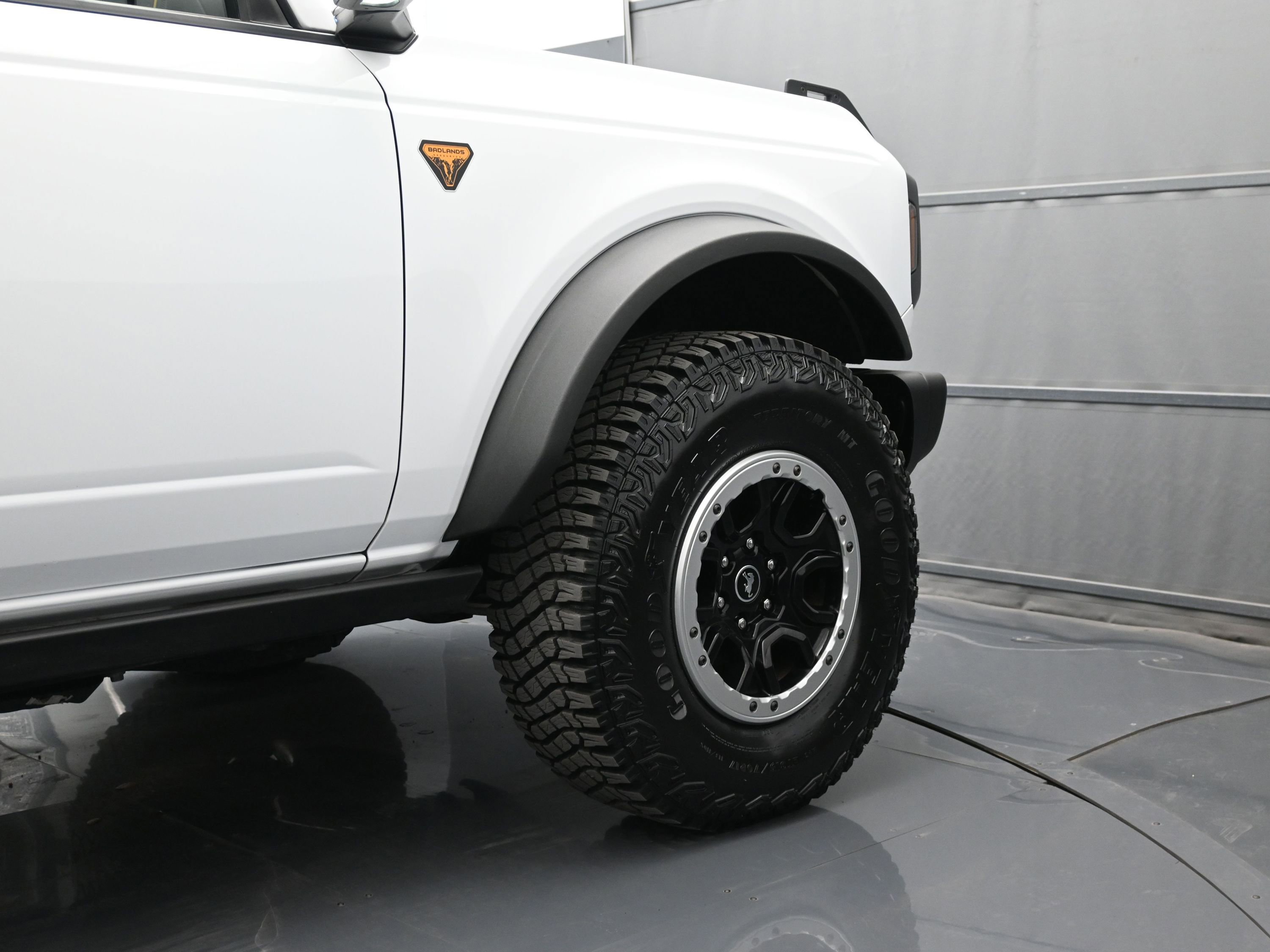 Used 2022 Ford Bronco Badlands image 47