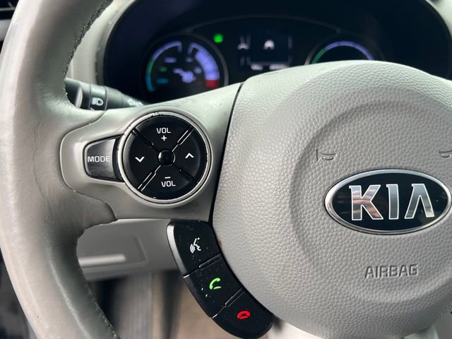 Used 2017 Kia Soul EV image 23