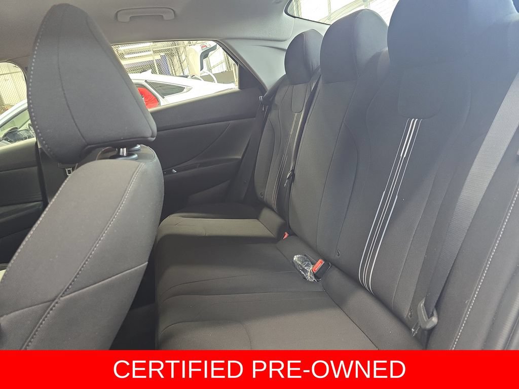 Certified 2025 Hyundai Elantra Hybrid FWD image 14