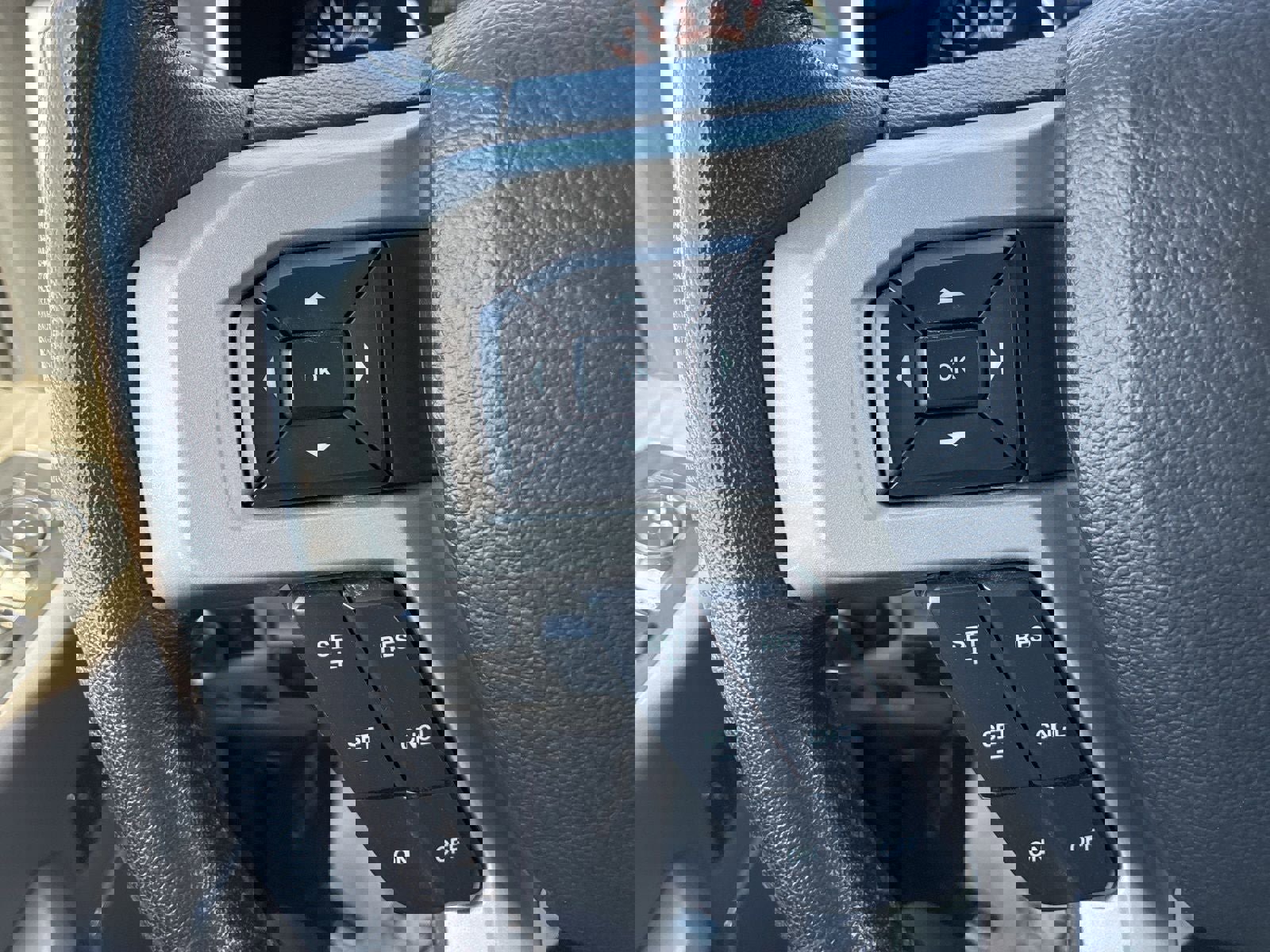 Used 2019 Ford F150 Lariat image 25