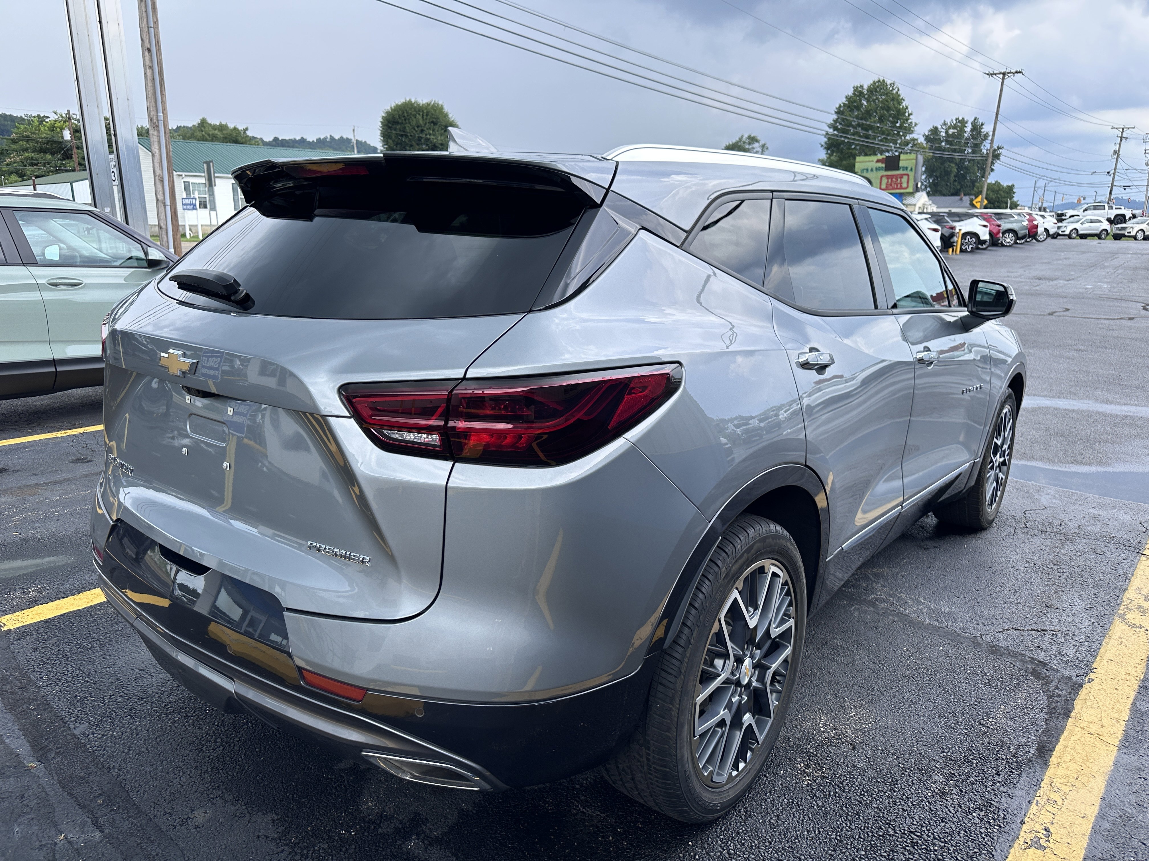 Used 2024 Chevrolet Blazer Premier w/ Driver Confidence II Package image 3