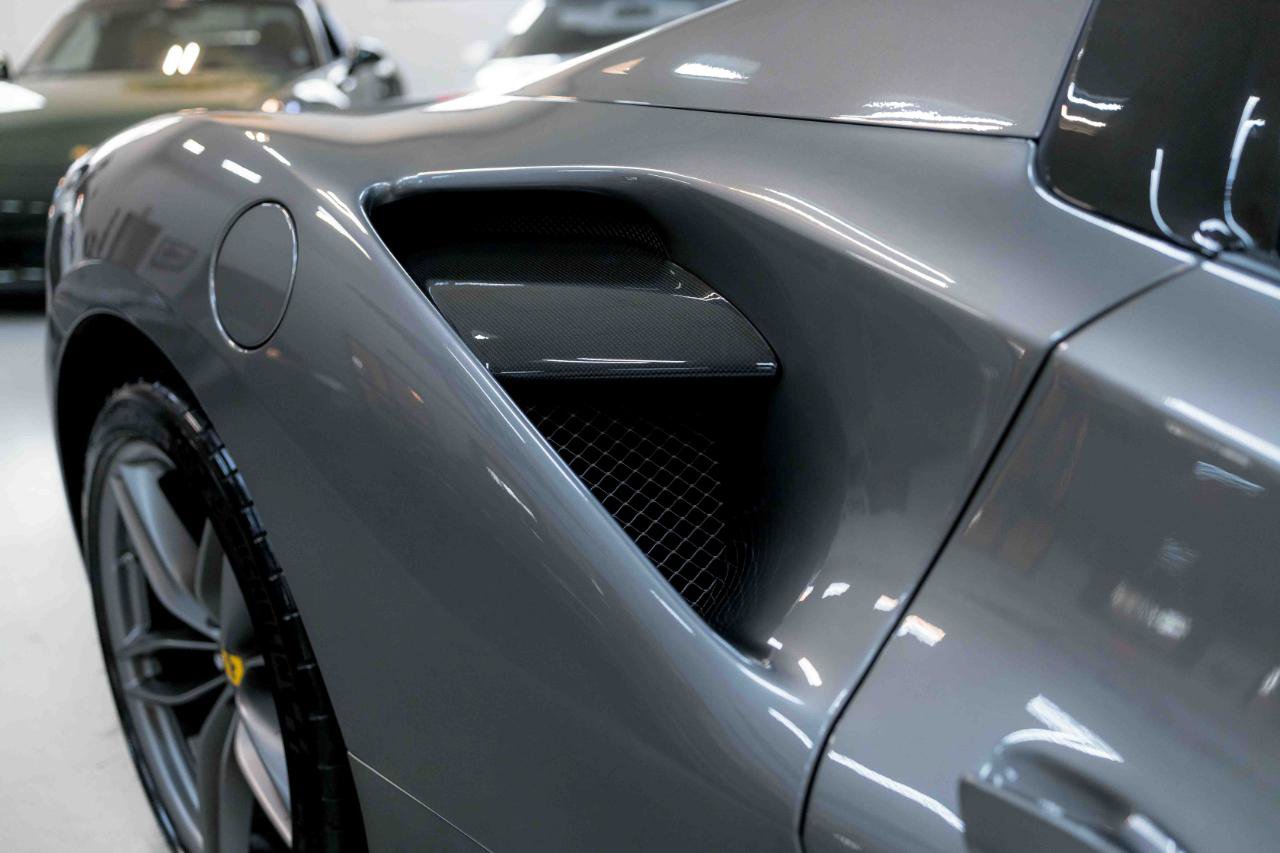 Used 2018 Ferrari 488 Spider image 24