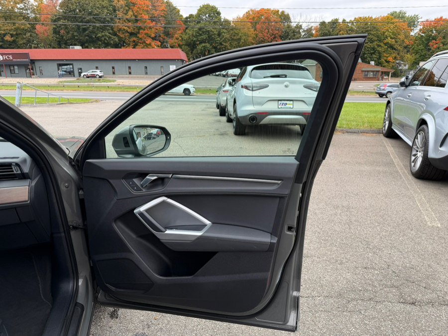 Used 2020 Audi Q3 2.0T Premium Plus w/ Premium Plus Package AWD/4WD image 21