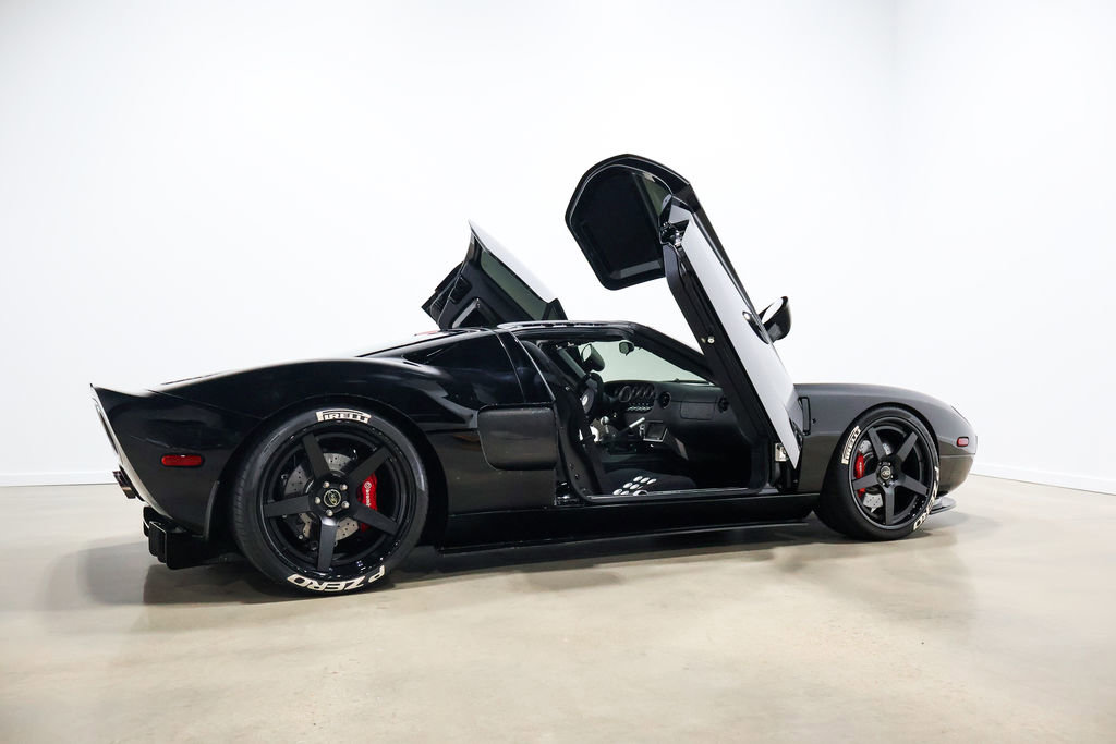 Used 2006 Ford GT RWD image 77