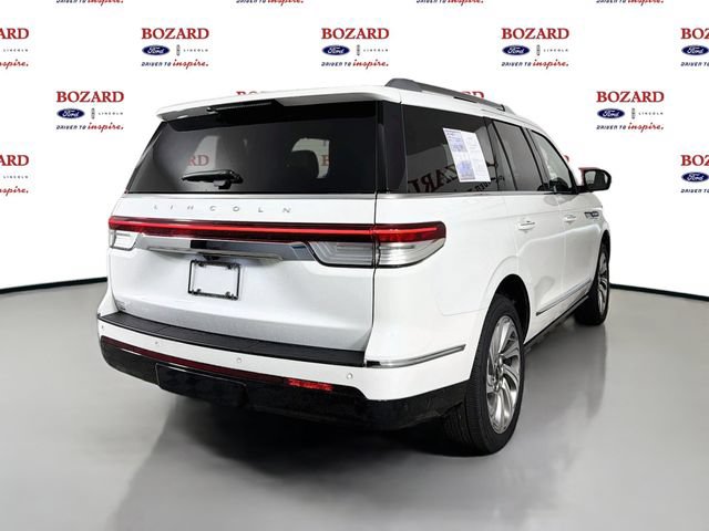 Certified 2024 Lincoln Navigator Reserve AWD/4WD image 8