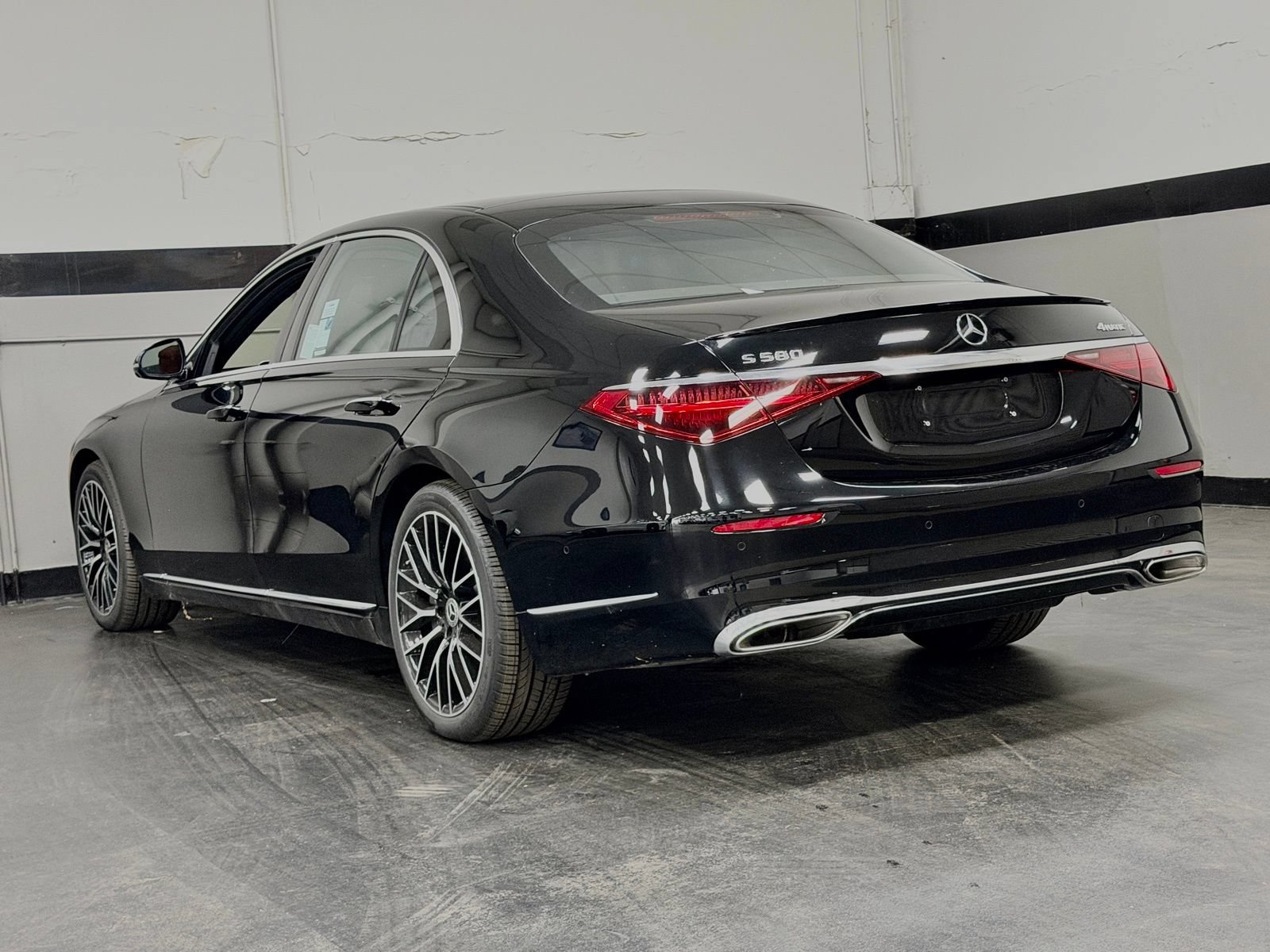 Used 2024 Mercedes-Benz S 580 4MATIC Sedan image 10