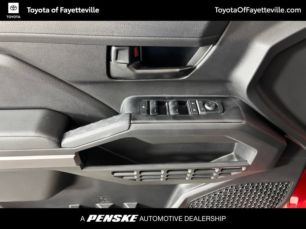 Used 2025 Toyota Tacoma SR5 AWD/4WD image 26