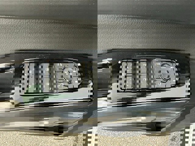 New 2025 Nissan Pathfinder SL image 11