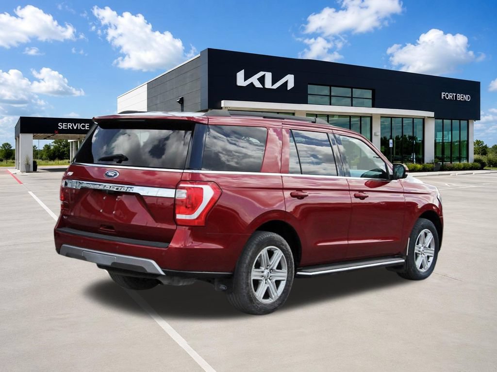 Used 2018 Ford Expedition XLT w/ Equipment Group 202A RWD image 5