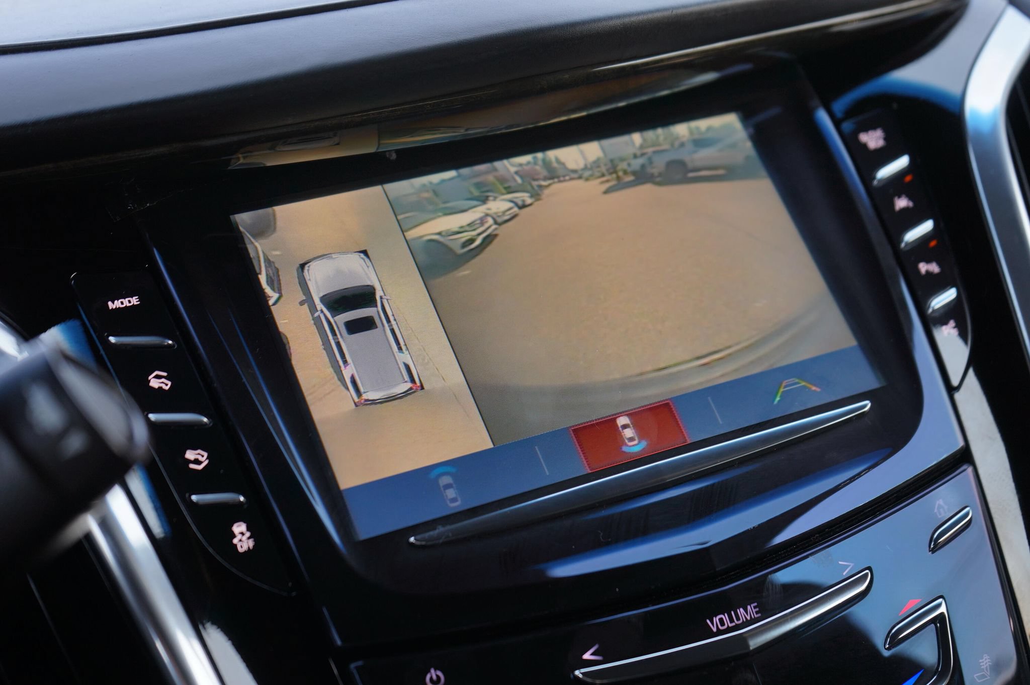 Used 2017 Cadillac Escalade Platinum AWD/4WD image 25
