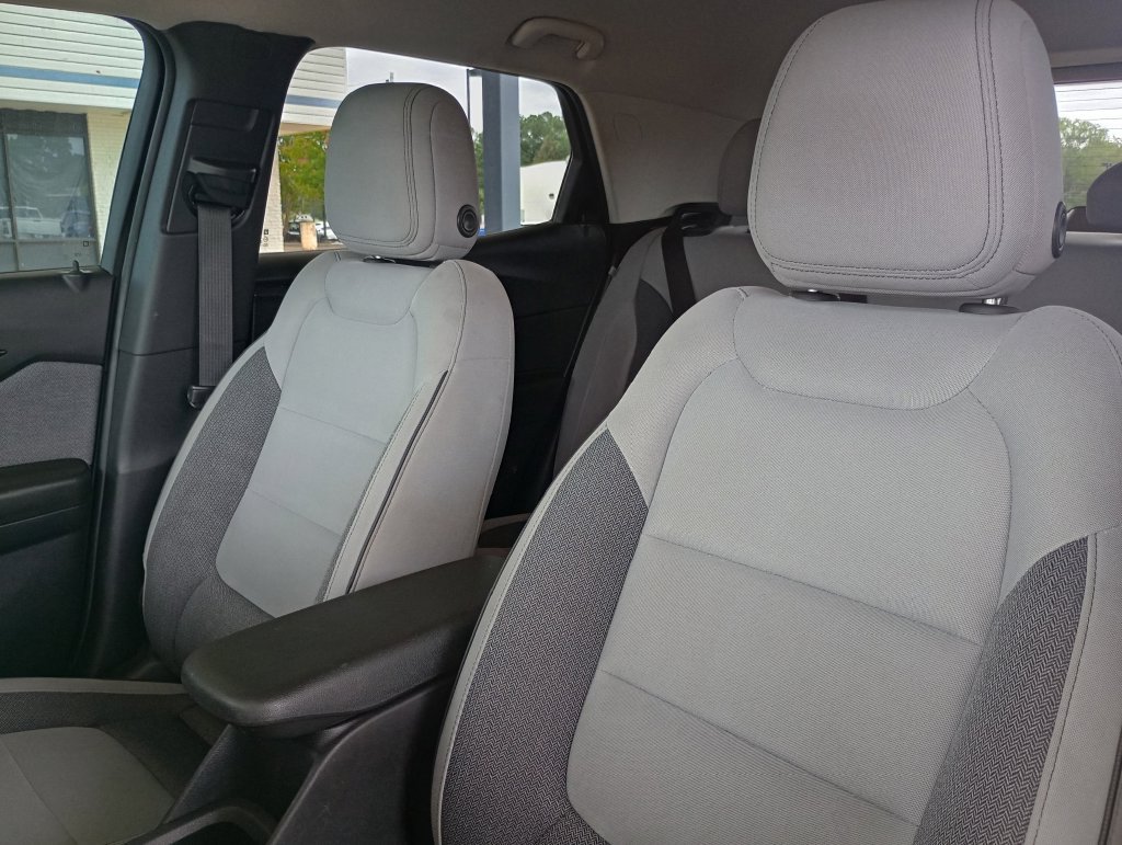 Used 2025 Chevrolet TrailBlazer LT FWD image 11