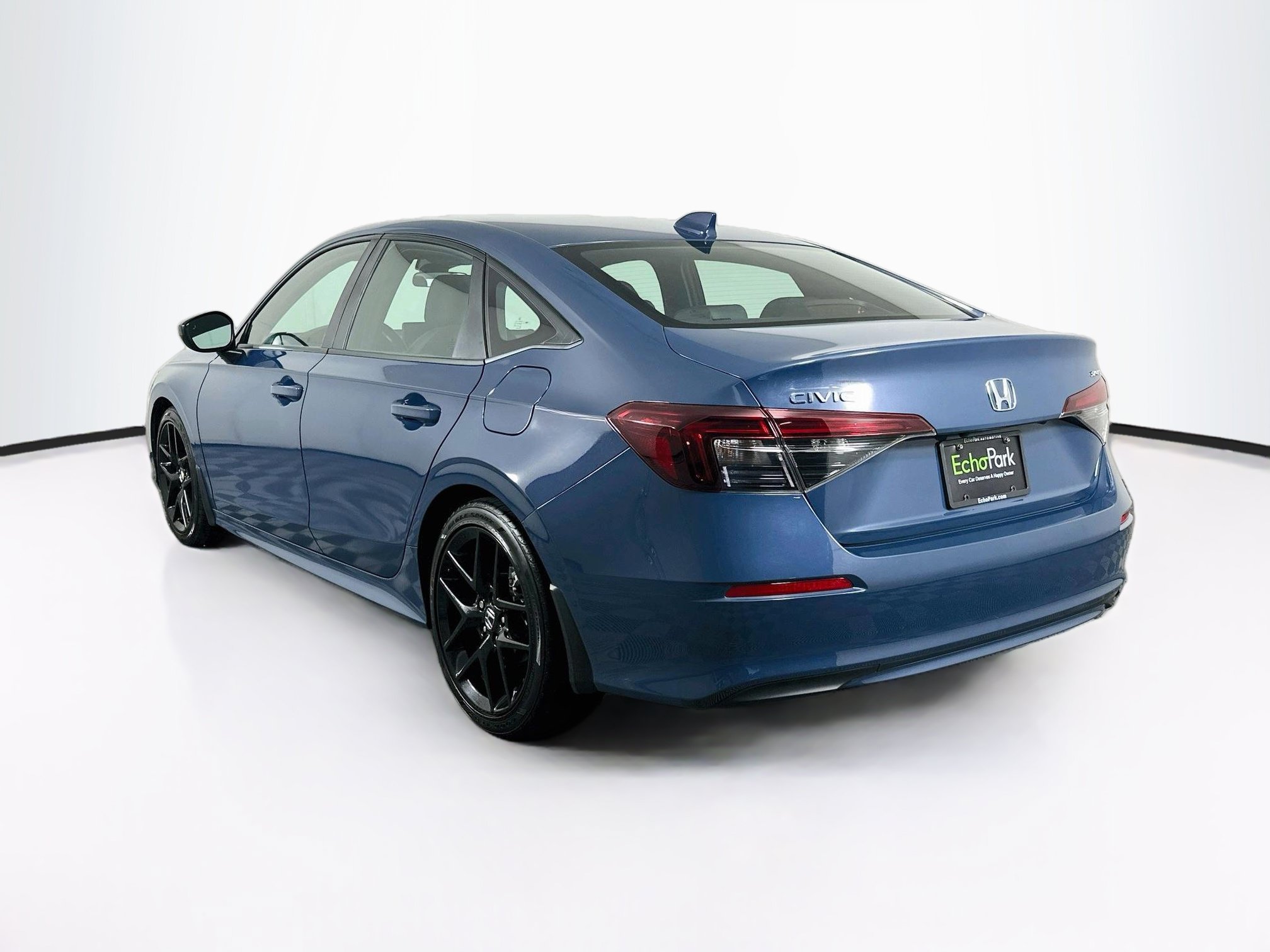 Used 2025 Honda Civic Sport image 5