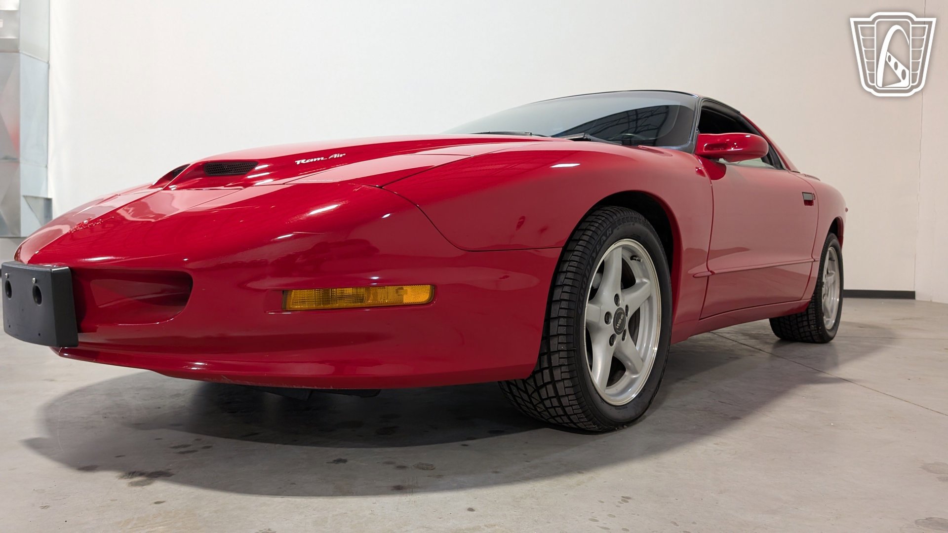 Used 1996 Pontiac Firebird Formula image 3