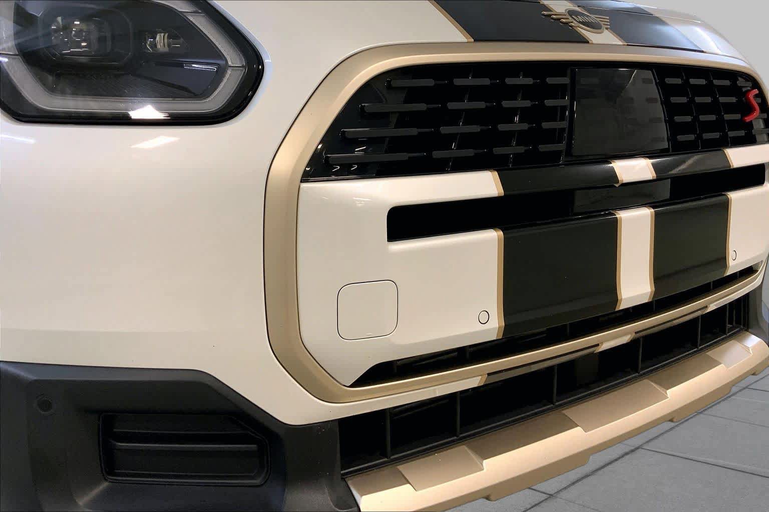 Certified 2025 MINI Cooper Countryman S AWD/4WD image 32