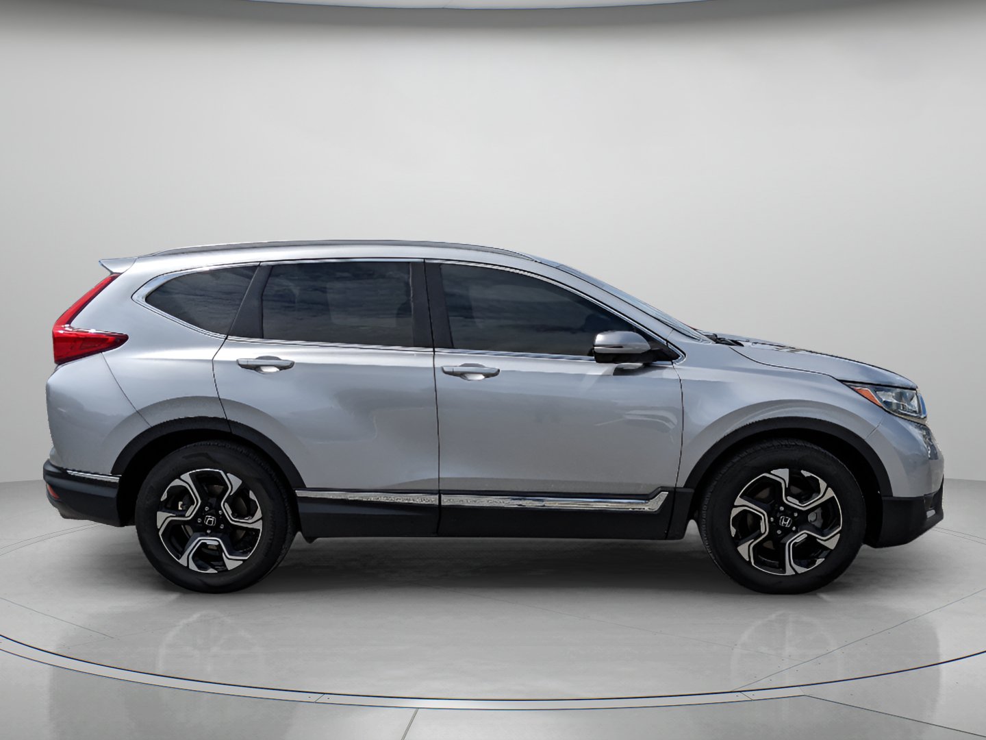 Used 2019 Honda CR-V Touring image 9