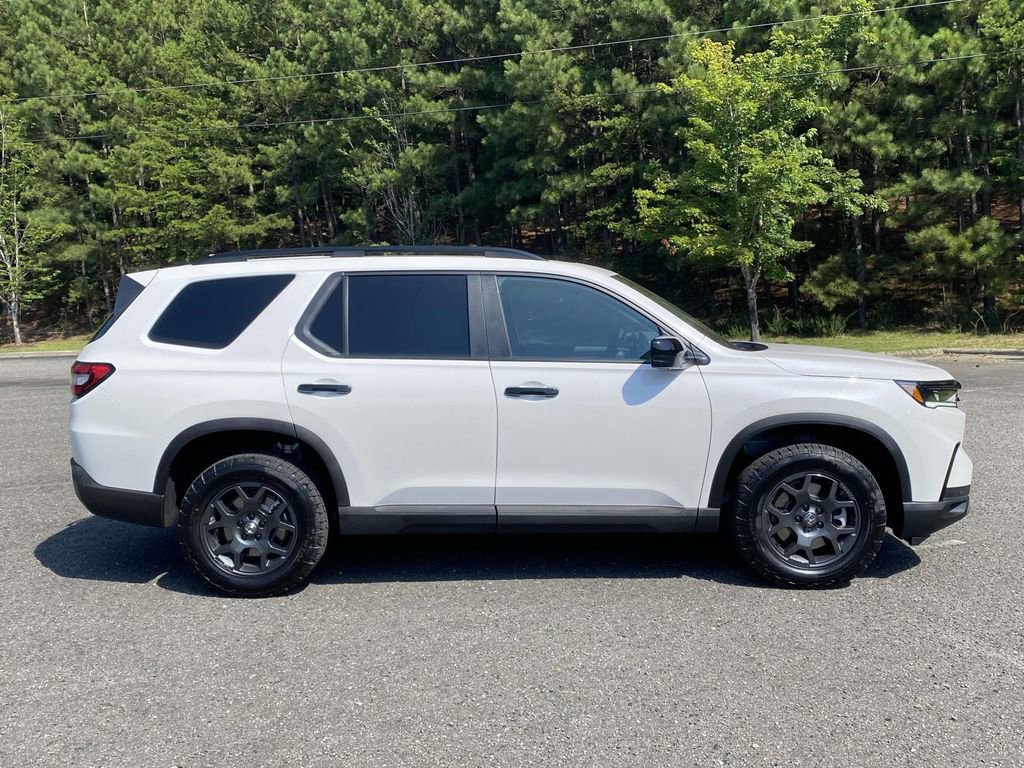 New 2025 Honda Pilot TrailSport