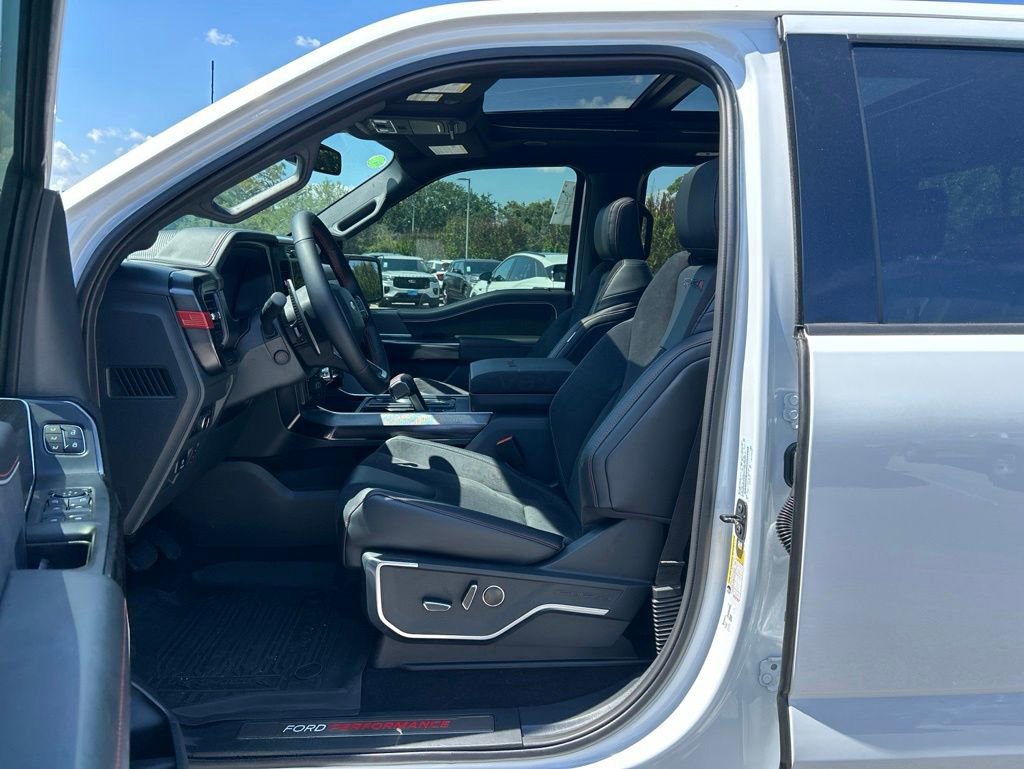 Used 2026 Ford F150 Raptor AWD/4WD image 9