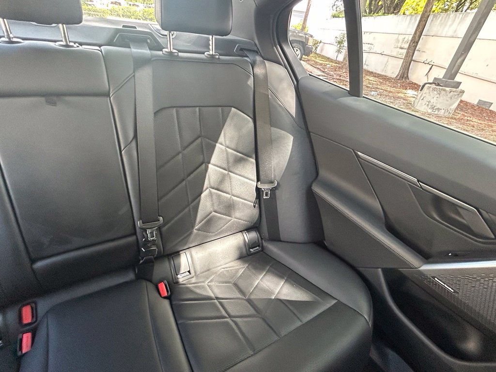 Used 2025 BMW 530i RWD image 14