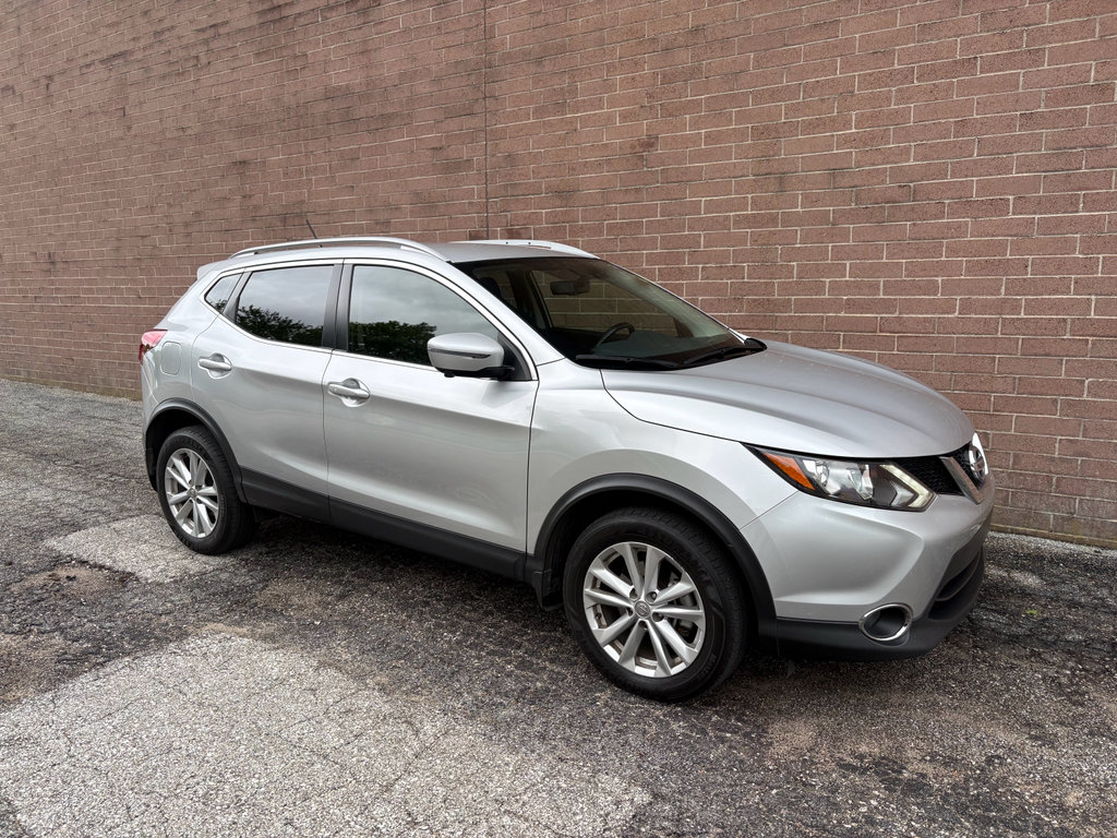 Used 2017 Nissan Rogue Sport SV w/ SV Premium Package AWD/4WD image 7