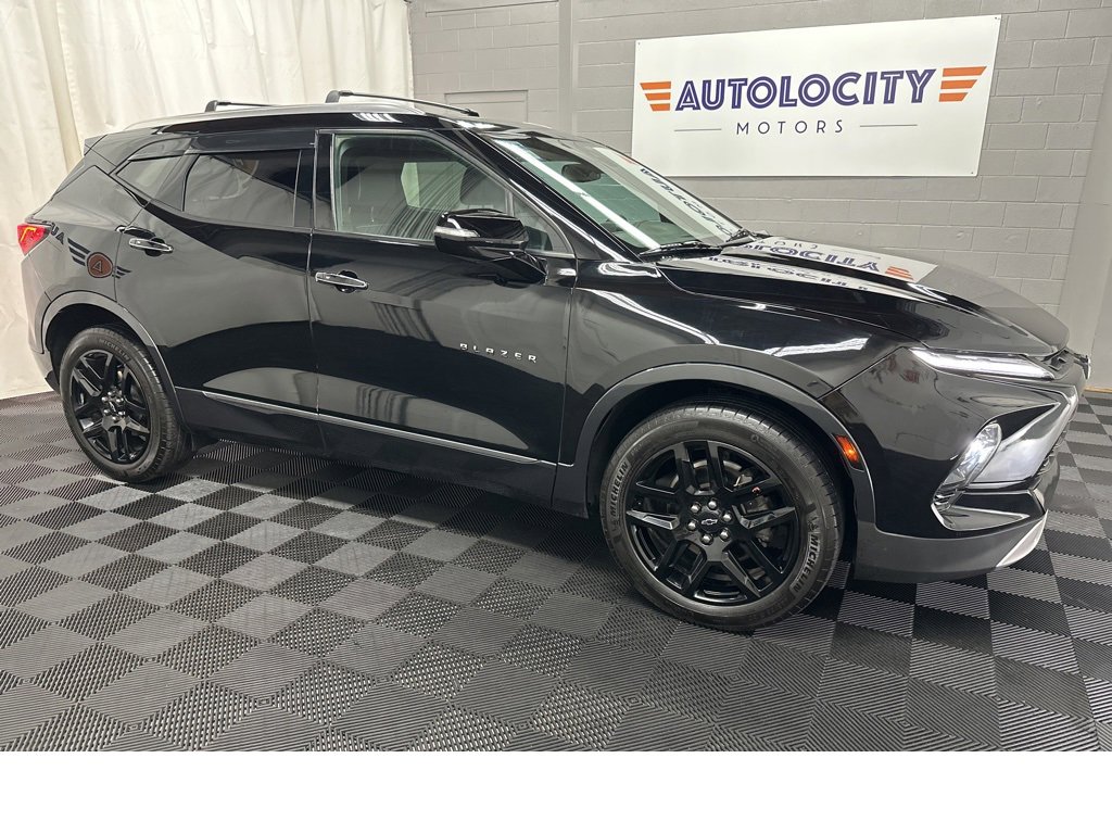 Used 2024 Chevrolet Blazer Premier w/ Enhanced Convenience Package image 2