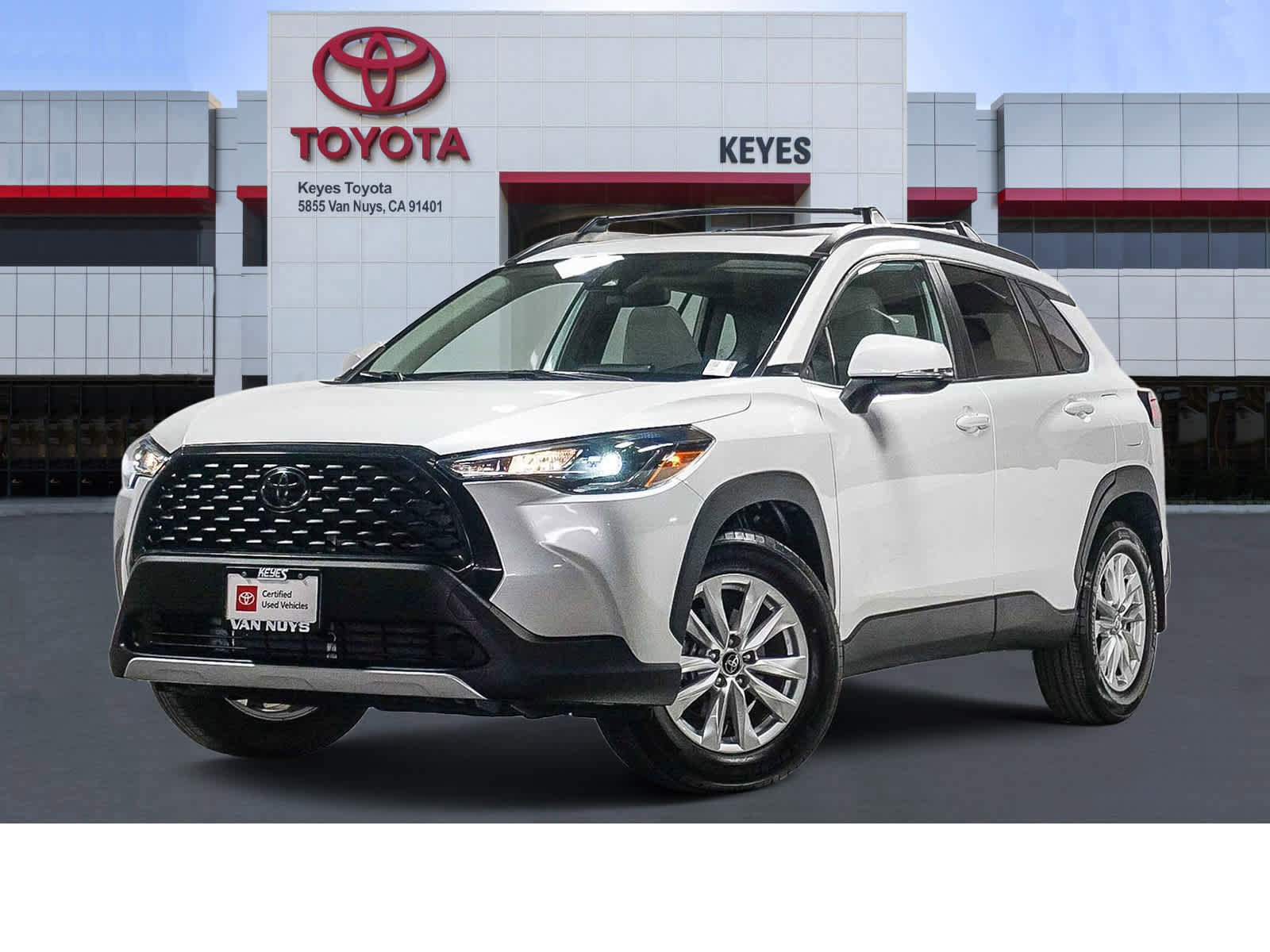Certified 2022 Toyota Corolla Cross LE w/ Moonroof Package FWD image 1