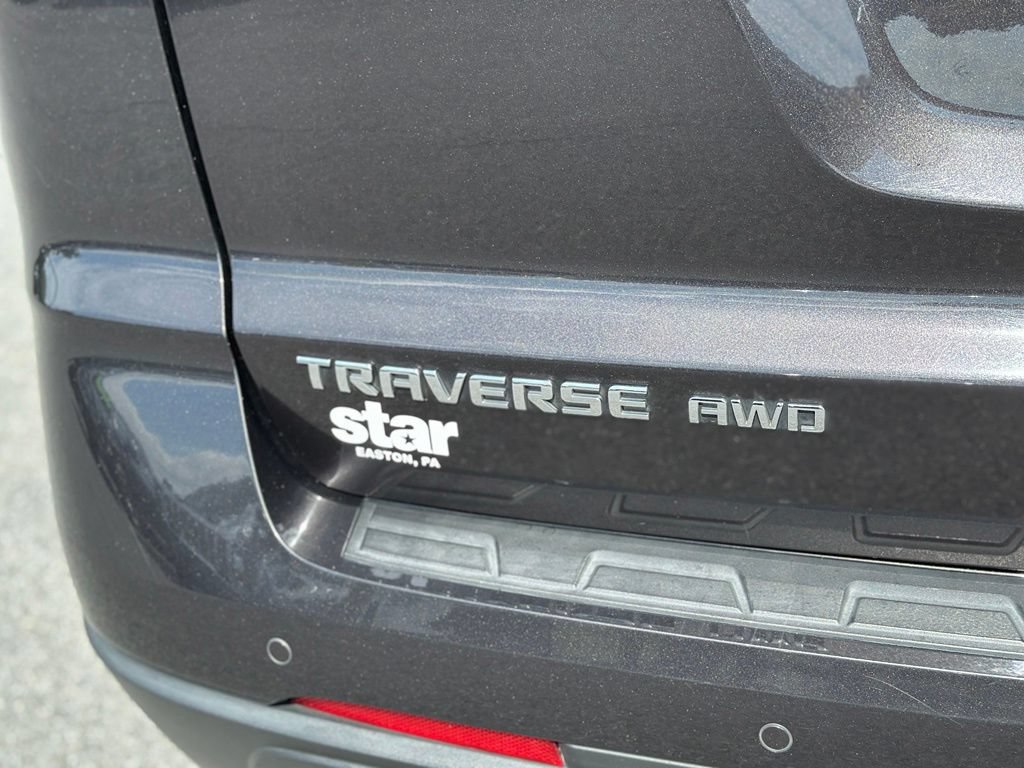 Used 2017 Chevrolet Traverse LT w/ Style and Technology Package AWD/4WD image 39