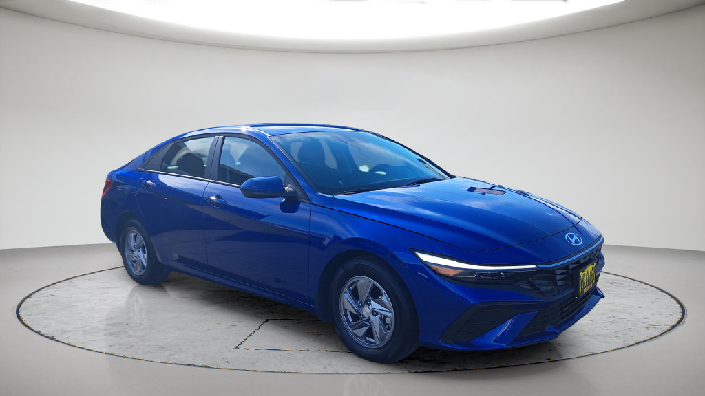 Used 2026 Hyundai Elantra SE FWD image 19